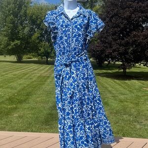 Max Studio London Large Blue and White Floral Midi Dress